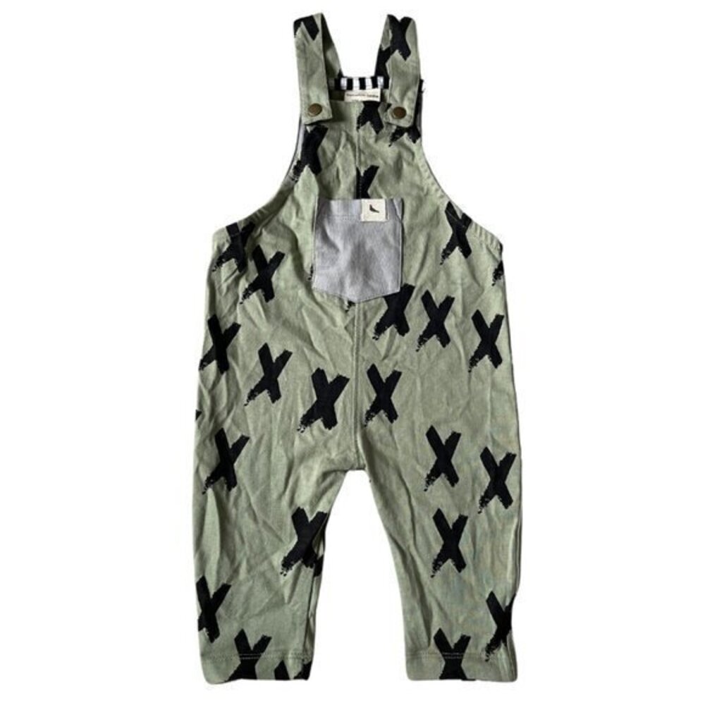 Turtledove London Kisses Overalls 6/12 Months (NWTs)
